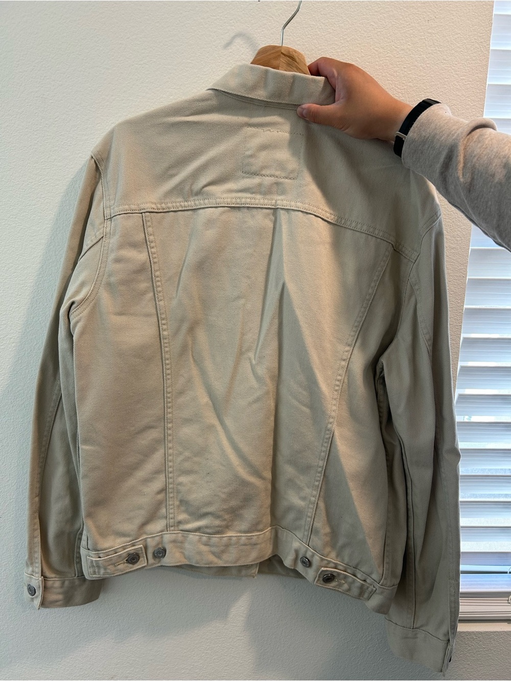 Levi's Cream Beige Denim Jacket with Red Tab - Picture 3 of 3